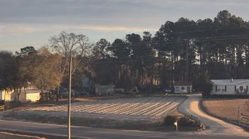 Weather camera view of Overshot NC.