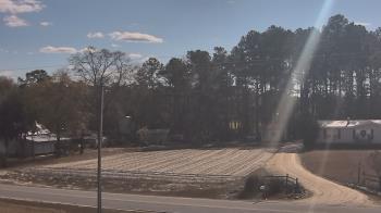 Weather camera view of Overshot NC.