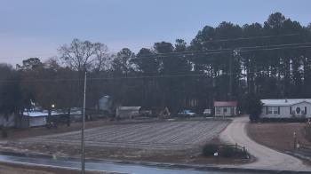 Weather camera view of Overshot NC.