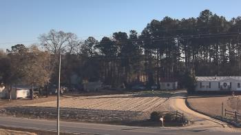 Weather camera view of Overshot NC.