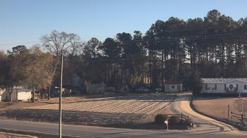 Weather camera view of Overshot NC.