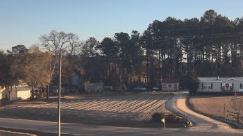 Weather camera view of Overshot NC.