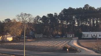 Weather camera view of Overshot NC.