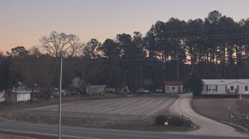 Weather camera view of Overshot NC.