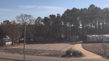 Weather camera view of Overshot NC.