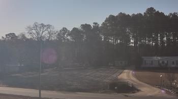 Weather camera view of Overshot NC.