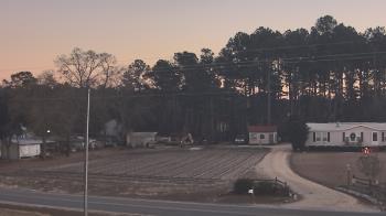 Weather camera view of Overshot NC.