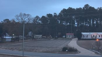 Weather camera view of Overshot NC.