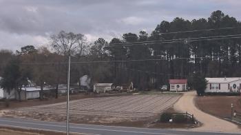 Weather camera view of Overshot NC.