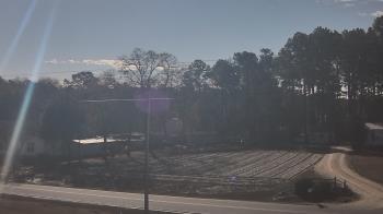 Weather camera view of Overshot NC.