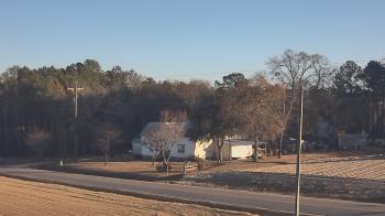 Weather camera view of Overshot NC.