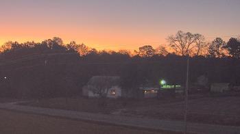 Weather camera view of Overshot NC.