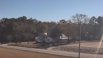 Weather camera view of Overshot NC.