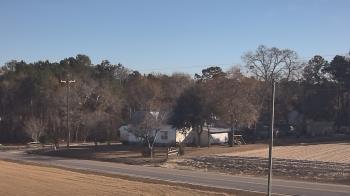 Weather camera view of Overshot NC.