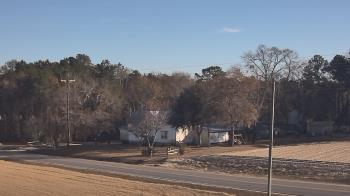 Weather camera view of Overshot NC.