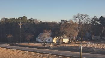 Weather camera view of Overshot NC.