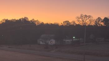 Weather camera view of Overshot NC.