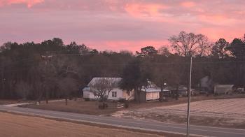 Weather camera view of Overshot NC.