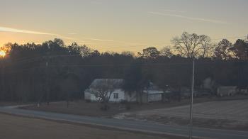 Weather camera view of Overshot NC.