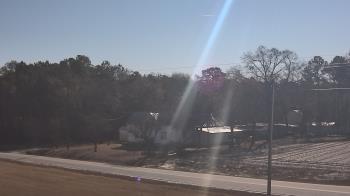 Weather camera view of Overshot NC.