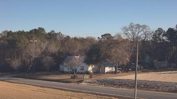 Weather camera view of Overshot NC.