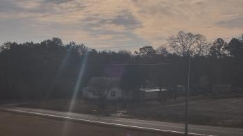 Weather camera view of Overshot NC.