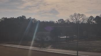 Weather camera view of Overshot NC.