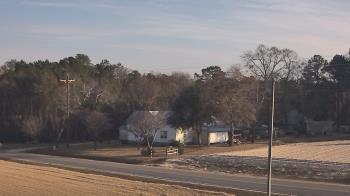 Weather camera view of Overshot NC.