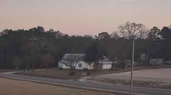 Weather camera view of Overshot NC.