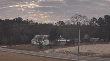 Weather camera view of Overshot NC.