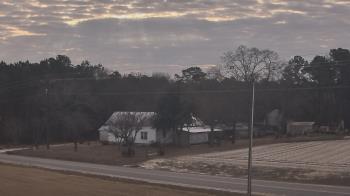 Weather camera view of Overshot NC.