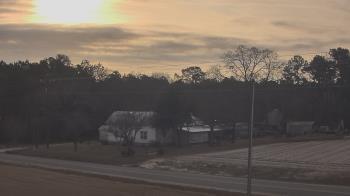 Weather camera view of Overshot NC.