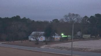 Weather camera view of Overshot NC.