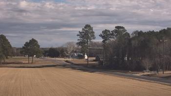 Weather camera view of Overshot NC.