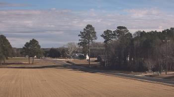 Weather camera view of Overshot NC.