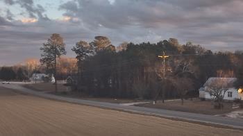 Weather camera view of Overshot NC.