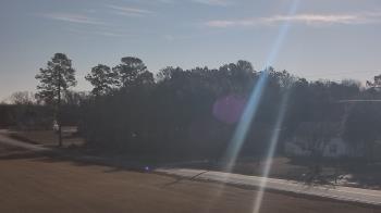 Weather camera view of Overshot NC.