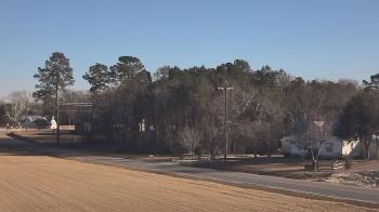 Weather camera view of Overshot NC.