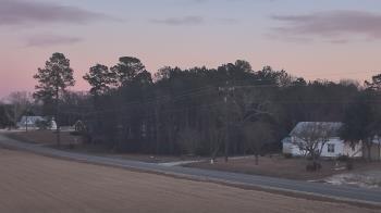 Weather camera view of Overshot NC.