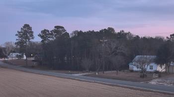 Weather camera view of Overshot NC.