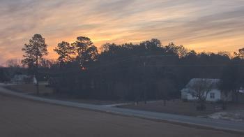 Weather camera view of Overshot NC.