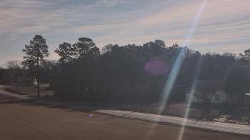 Weather camera view of Overshot NC.