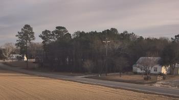 Weather camera view of Overshot NC.