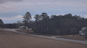 Weather camera view of Overshot NC.