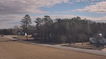 Weather camera view of Overshot NC.