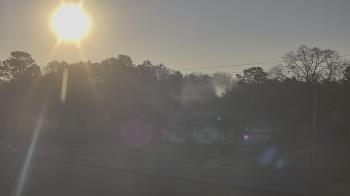 Weather camera view of Overshot NC.