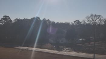 Weather camera view of Overshot NC.