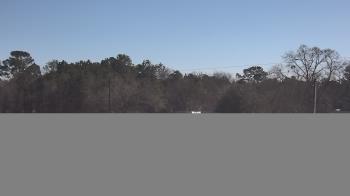 Weather camera view of Overshot NC.