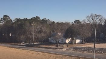 Weather camera view of Overshot NC.