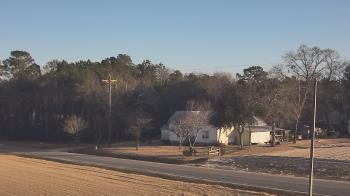 Weather camera view of Overshot NC.